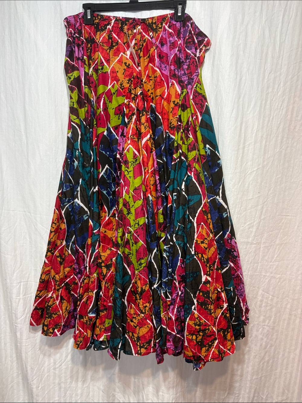 Madison Studio Red Orange Pink Floral-Print Skirt